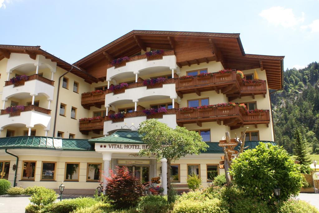 Vitalhotel Berghof Erpfendorf Exterior foto